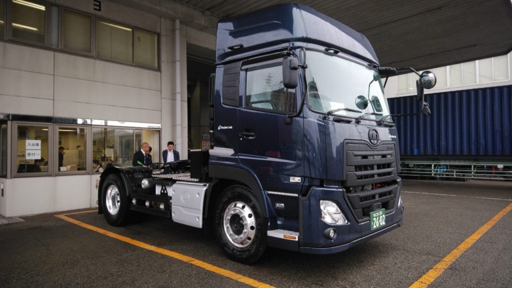 トレーラーヘッドの新車が納車されました！ 株式会社Futajima Logi